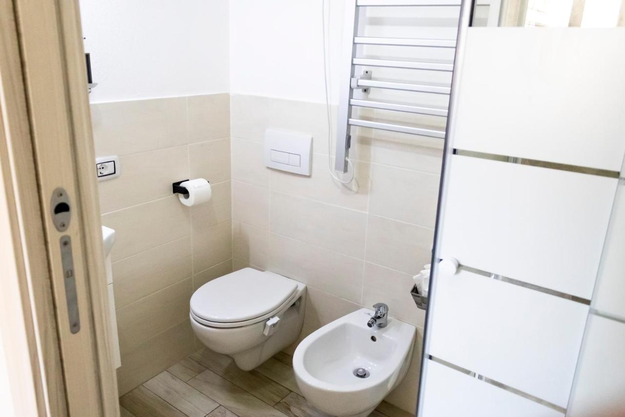 Sassari-Centro Elegante Appartamento Con Wifi E Netflix Bagian luar foto