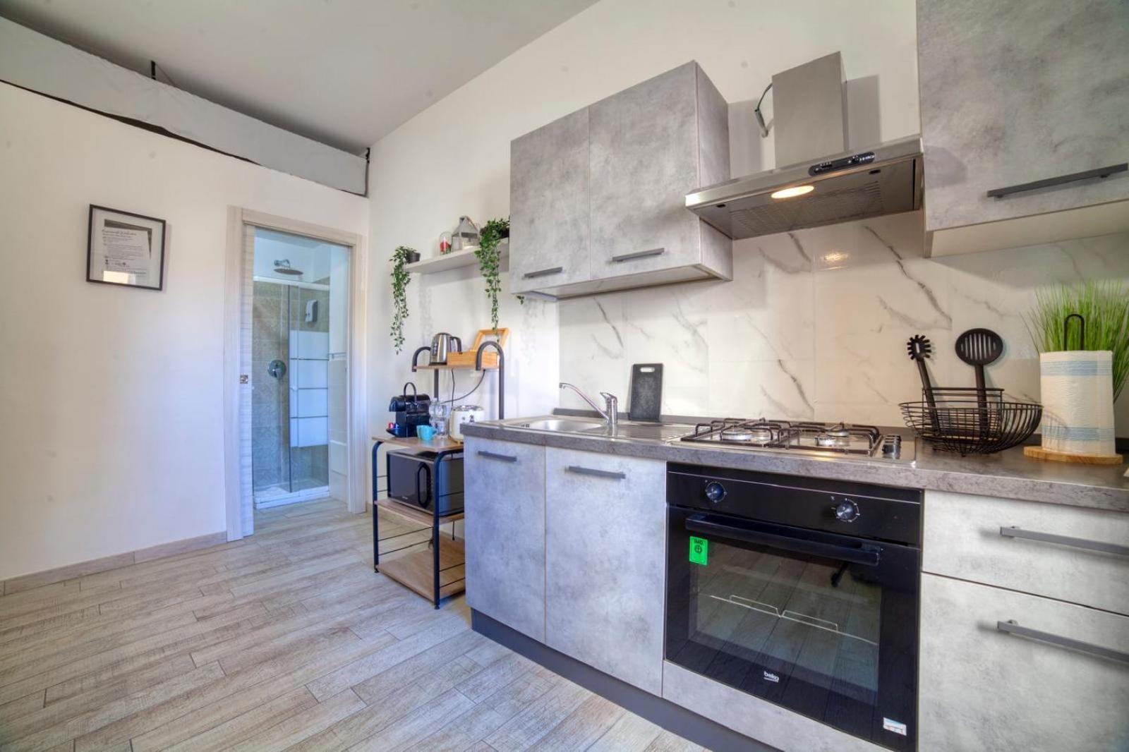 Sassari-Centro Elegante Appartamento Con Wifi E Netflix Bagian luar foto