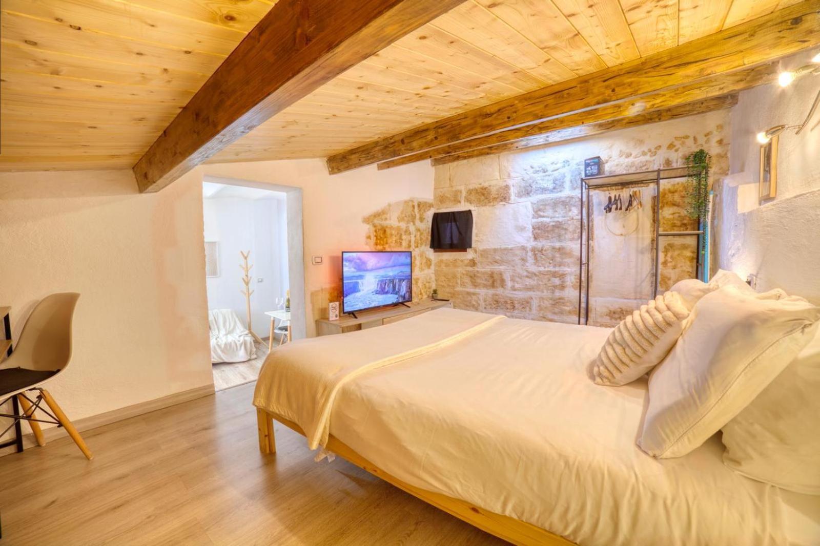 Sassari-Centro Elegante Appartamento Con Wifi E Netflix Bagian luar foto